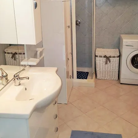 R&z Getaway דירה *