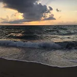 R&z Getaway Διαμέρισμα *