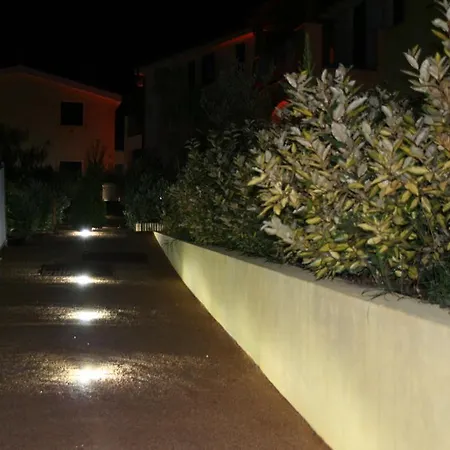 R&z Getaway Santa Maria