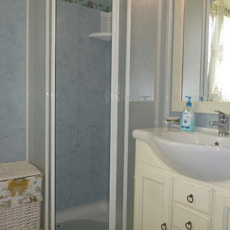 R&z Getaway Apartment *
