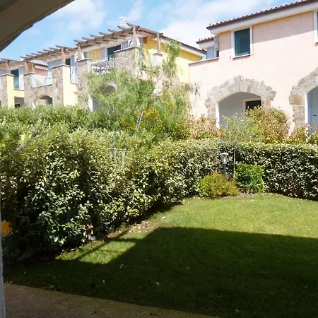 R&z Getaway Apartment Santa Maria Coghinas