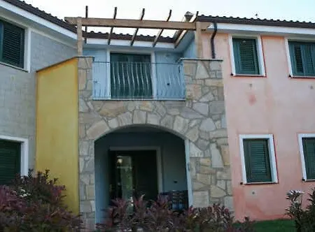 R&z Getaway Apartment